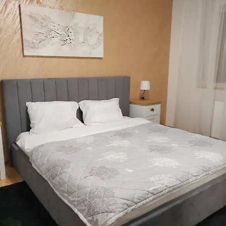 Golden Royal G * Kragujevac